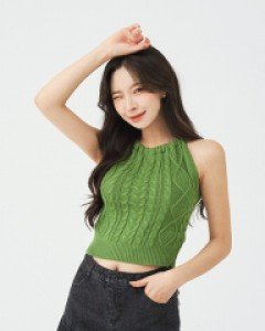 [무료배송] 트위스트 니트 홀터 슬리브리스 B2207