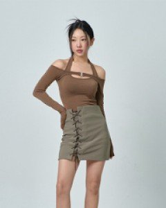 사이드 아일렛 포인트 미니 스커트 K1601