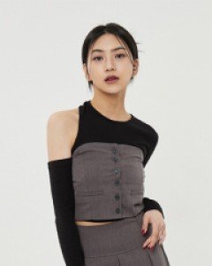 [무료배송] 매니쉬 버튼 크롭 탑 B0302