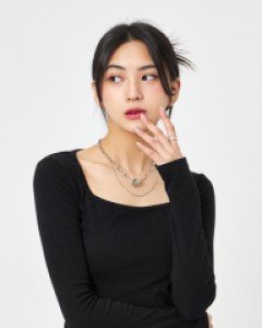 [무료배송] 키보 스퀘어 슬릿 크롭 티셔츠 BA2803