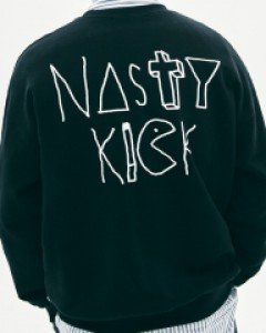 [NSTK] 윌드 맨투맨 (블랙)_K21QB306