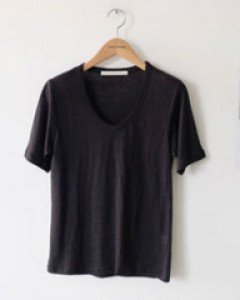 white & black linen T
