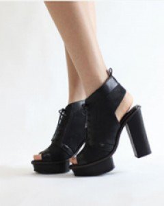 토오픈워커힐 4계절 활용하기 좋은 시크한슈즈