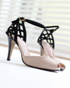 세무라인의 편안한 착화감의 슈즈