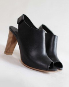 발끝을 트랜디하게 바꿔주는 핫한 토오픈