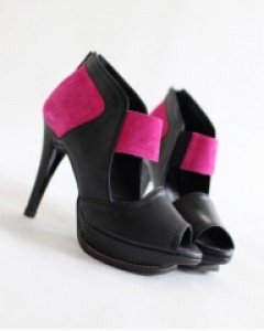 은은한 컬러가 피부톤을 화사하게 포인트 오픈토