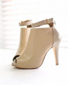 디테일이 길어보이고 날씬해보여요 멋스럽습니다