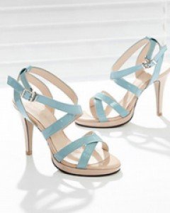 컬러감이 예쁜 트렌디한 샌들