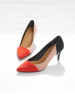 스웨이드 소재가 고급스러운 스틸레토 펌프스힐