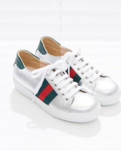 정사이즈로 멋스럽게  여기저기 깔끔하게 코디