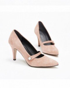 편안하고 와일드한 스웨이드 펌프스힐