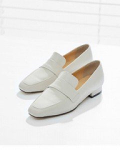 낮은굽 실루엣으로 안정적이에요