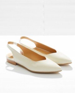 우윳빛깔 슬링백