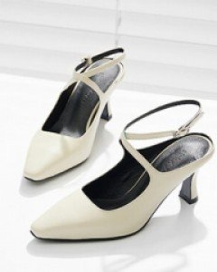 러블리 스트랩 화이트힐