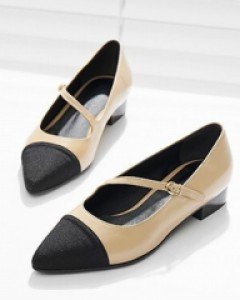 언발스트랩 배색 플랫슈즈