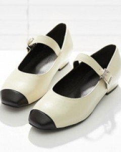 루돌프 포인트 블랙코 플랫슈즈