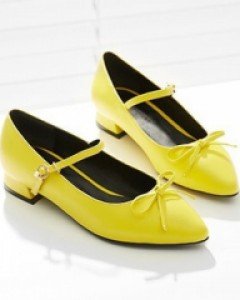 상큼하고 화사한 레몬 리본 플랫슈즈