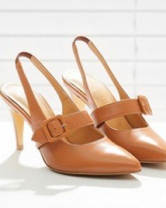 감각적인 볼드 발등스트랩 슬링백