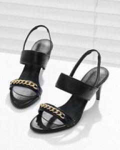 고급스러움을 머금은 골드메탈장식 샌들힐