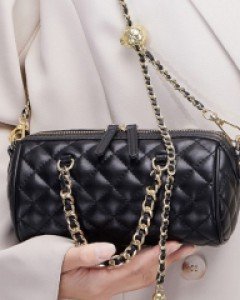 러블리 원통형 클래식 바게트 크로스백