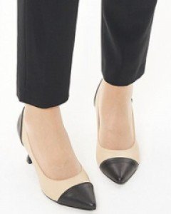 포인트 라인감으로 스타일업! 펌프스힐