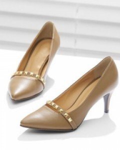 세련된 감성으로 마무리! 시크도도 펌프스힐