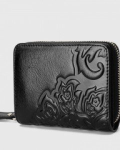 감각적이면서도 파워풀한 매력, 트레디반지갑