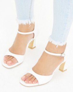 심플한 감각으로 시원~하게 데일리 샌들힐