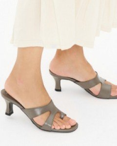 모던하고 세련된 감각, 쪼리st 뮬슬리퍼