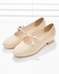소녀감성 가득한 로멘틱리본 플랫슈즈