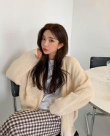 Apple Knit Zip Up