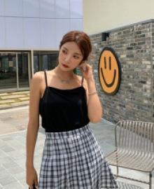 Log check skirt pants