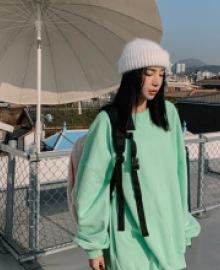 Berry sheep raising long one-to-one