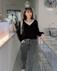 cali v neck cardigan