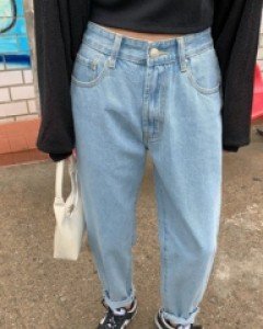 Miu Semi Baggy Pants