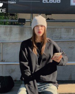 Dera Basic Round Long tee