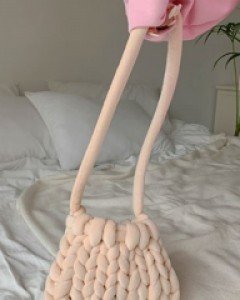 Giant Yarn Velvet Shoulder Bag