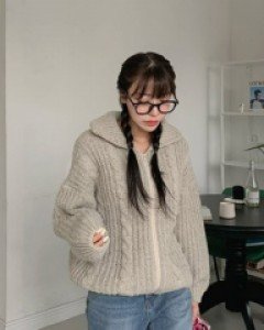 Cable collar knit zip-up