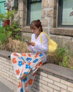 Flower pleats wide banding pants