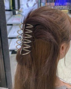 Elvis Metal Pincer Pin