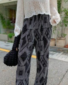 Soz Paisley Pleated Banding Pants