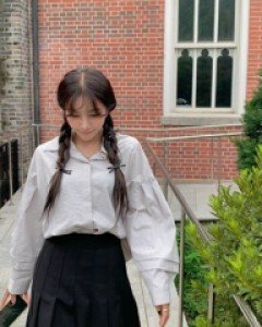 Haute sleeve pintuck blouse