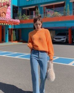 Four boot cut denim pants