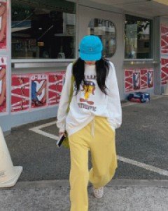 Pastel cut training pants