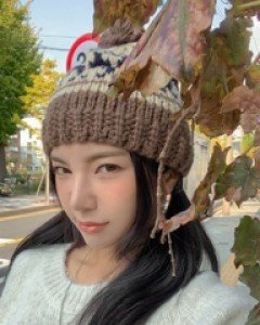 Field pattern raindrop beanie