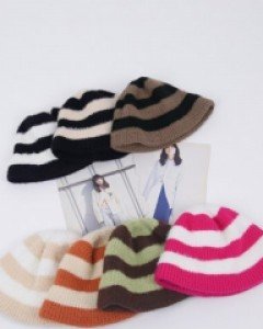 Dangarani Knit Bucket Hat