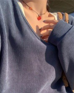 Chic gemstone necklace