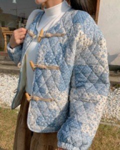 Flower quilting toggle jumper