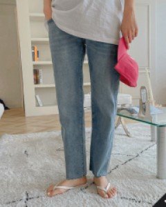 *Self-repair to suit your height* [LabelsD] Heart pounding the moment you wear it Boy fit Denim*Maternity