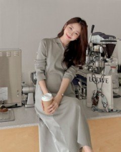 Maternity* Damian knit color scheme One Piece